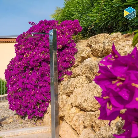 Villa Casa Josemar - Casa Con Piscina Junto A La Playa En Cala Romantica (Mallorca)