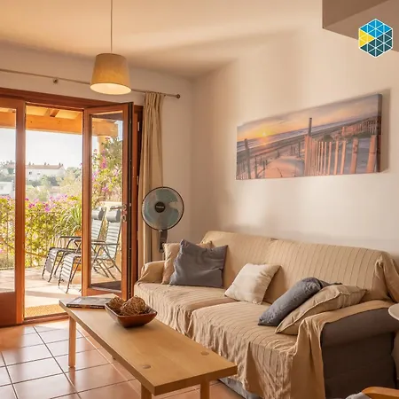 Casa Josemar - Casa Con Piscina Junto A La Playa En *