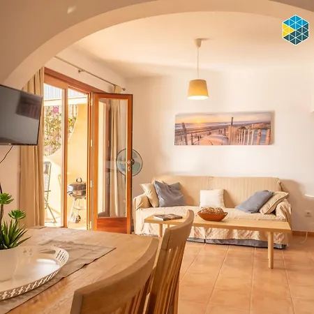 Casa Josemar - Casa Con Piscina Junto A La Playa En *